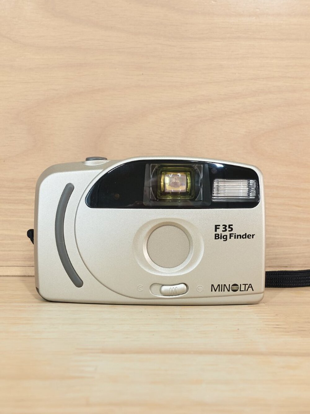 Minolta F35 Big Finder 35mm Point & Shoot Film Camera Tested Working Silver